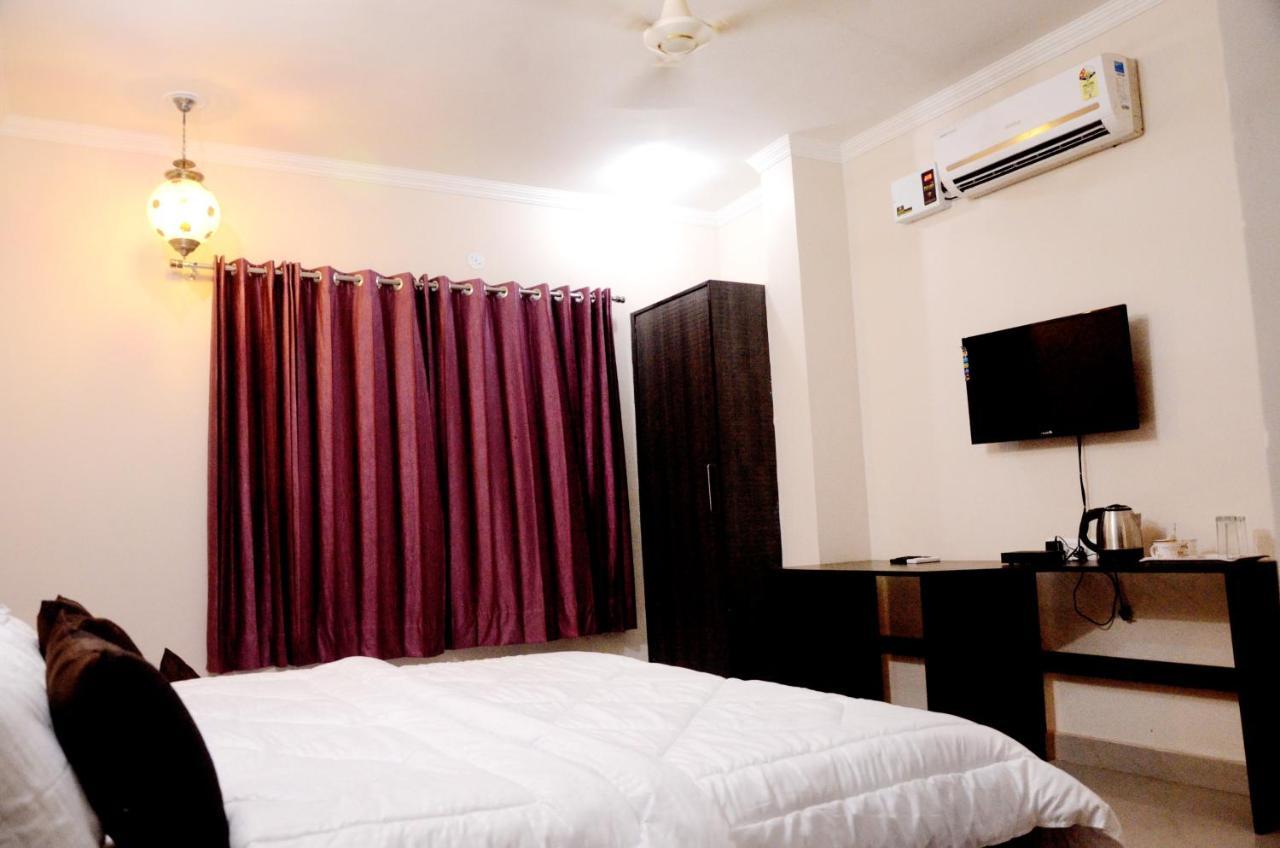 Hotel Golden Sunrise Inn 암리차르 외부 사진